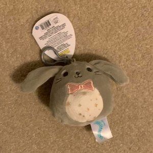 new with tags - 3.5 inch squish clip blake easter bunny rabbit squishmallow